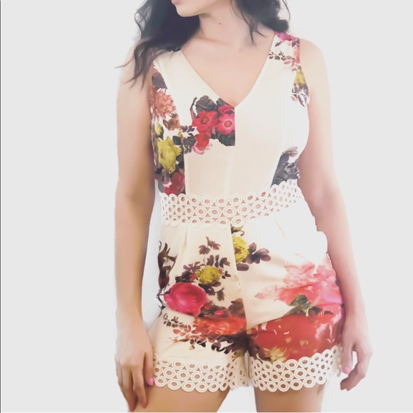 Floral Romper - Picture 1 of 3